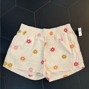 Old Navy Cream Floral Shorts